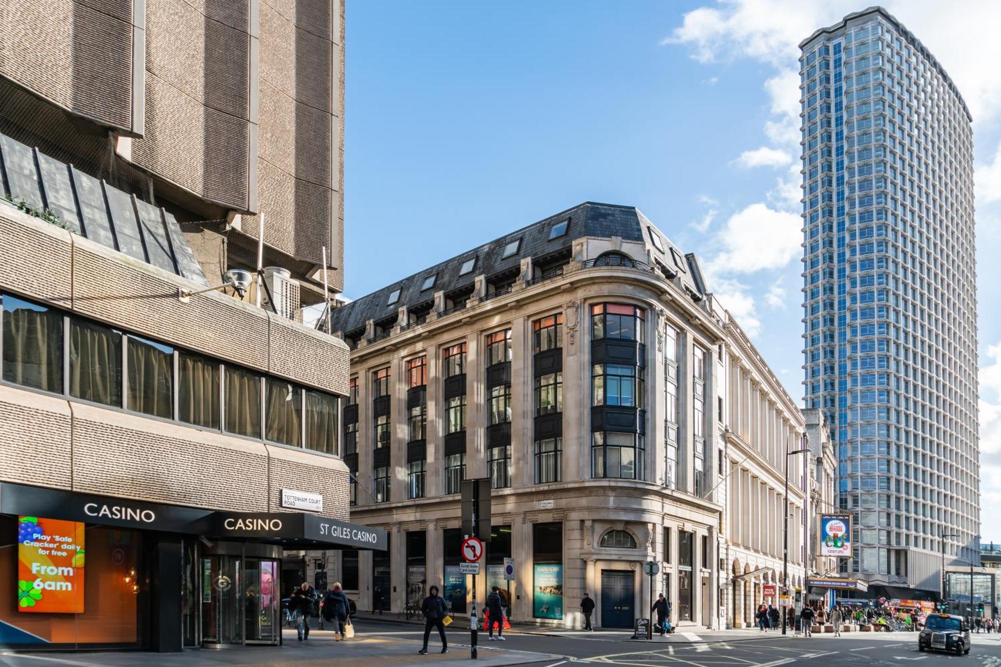 Zedwell Underground Hotel Tottenham Court Rd Londyn Zewnętrze zdjęcie